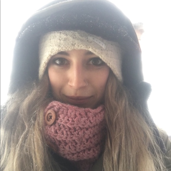 Meet your Posher, Val - Picture 4 of 7